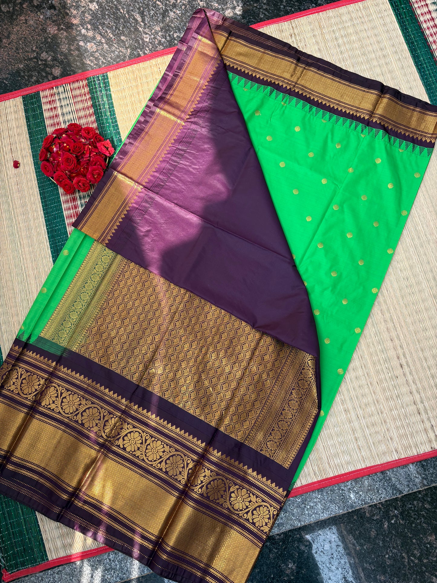 Gadwal semi silk