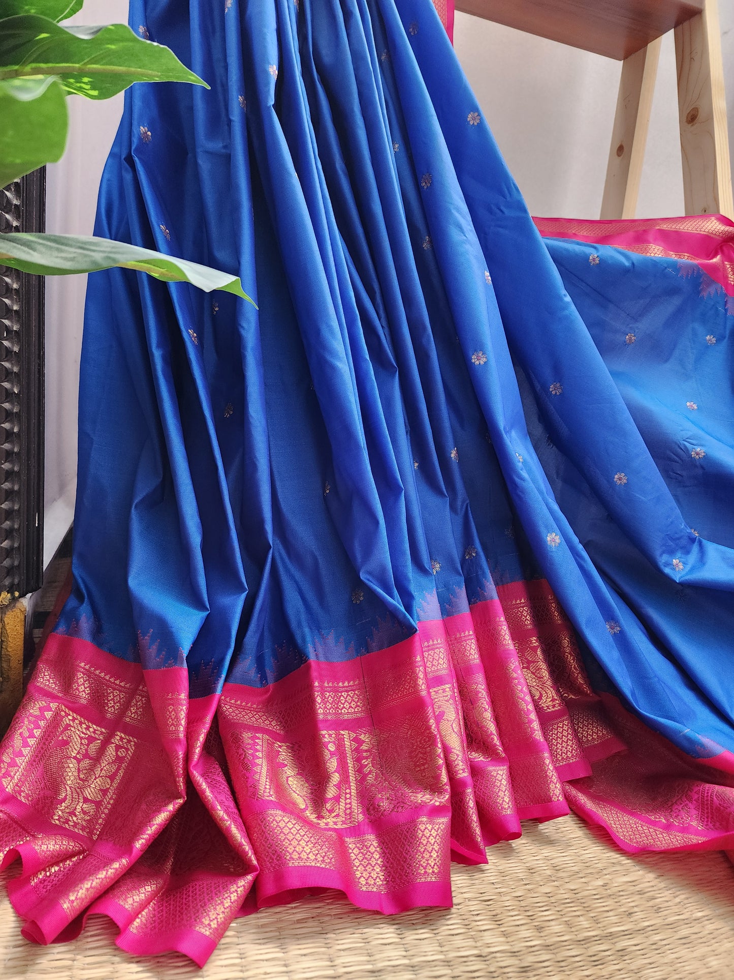 Gadwal premium semi silk