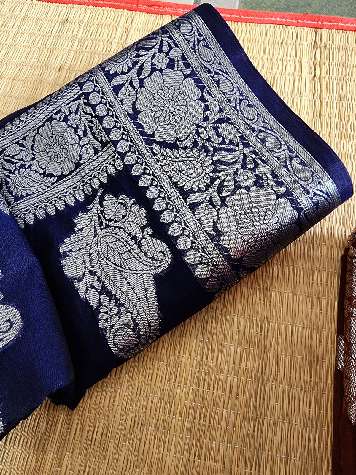 Banaras semi georgette