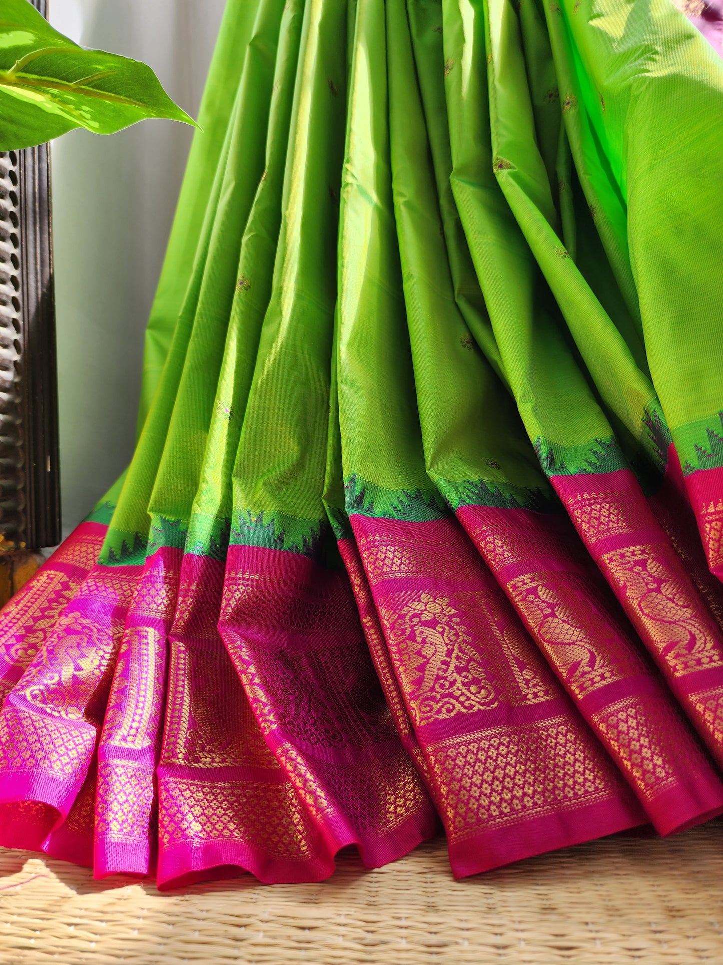 Gadwal premium semi silk