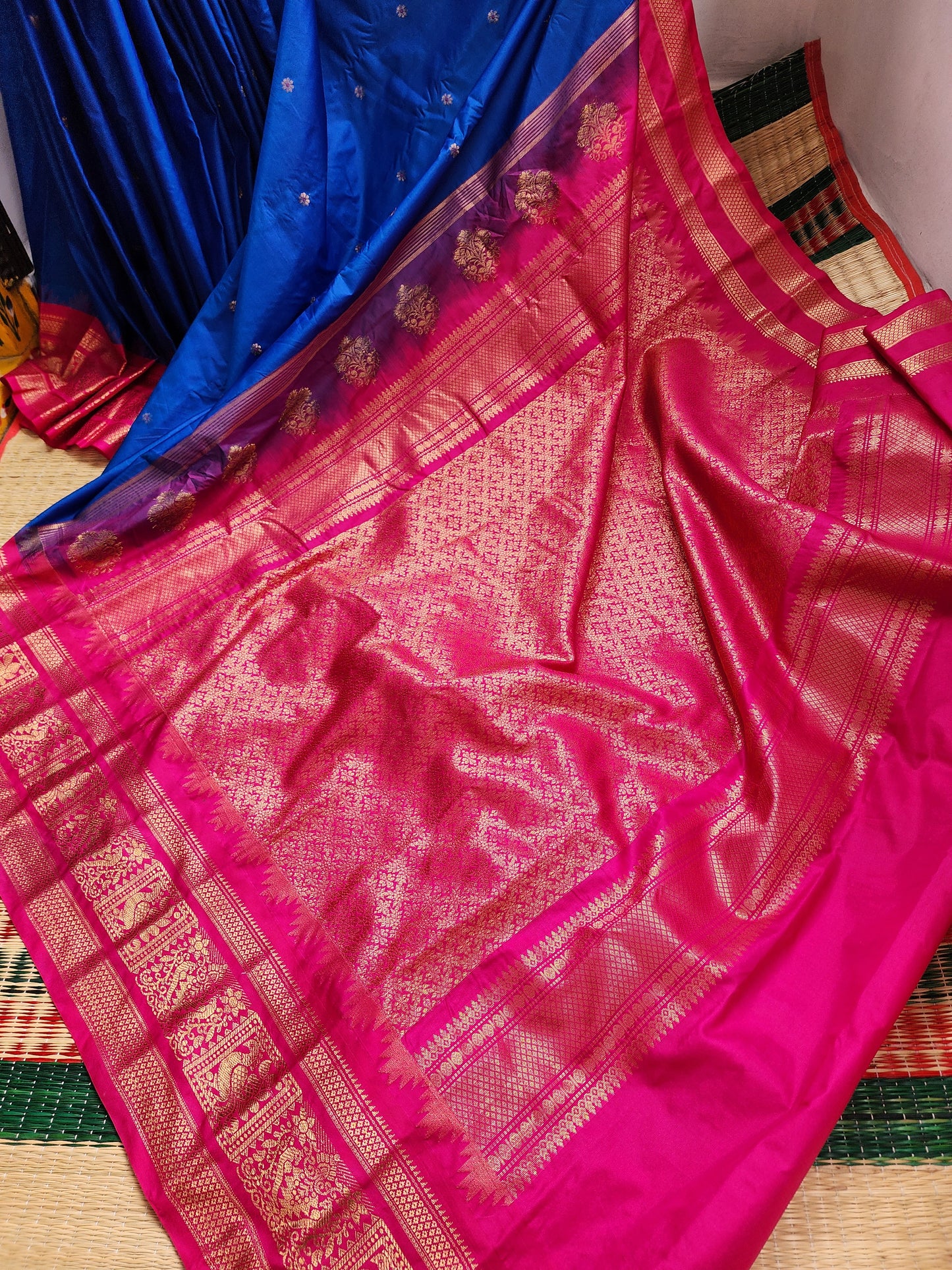 Gadwal premium semi silk