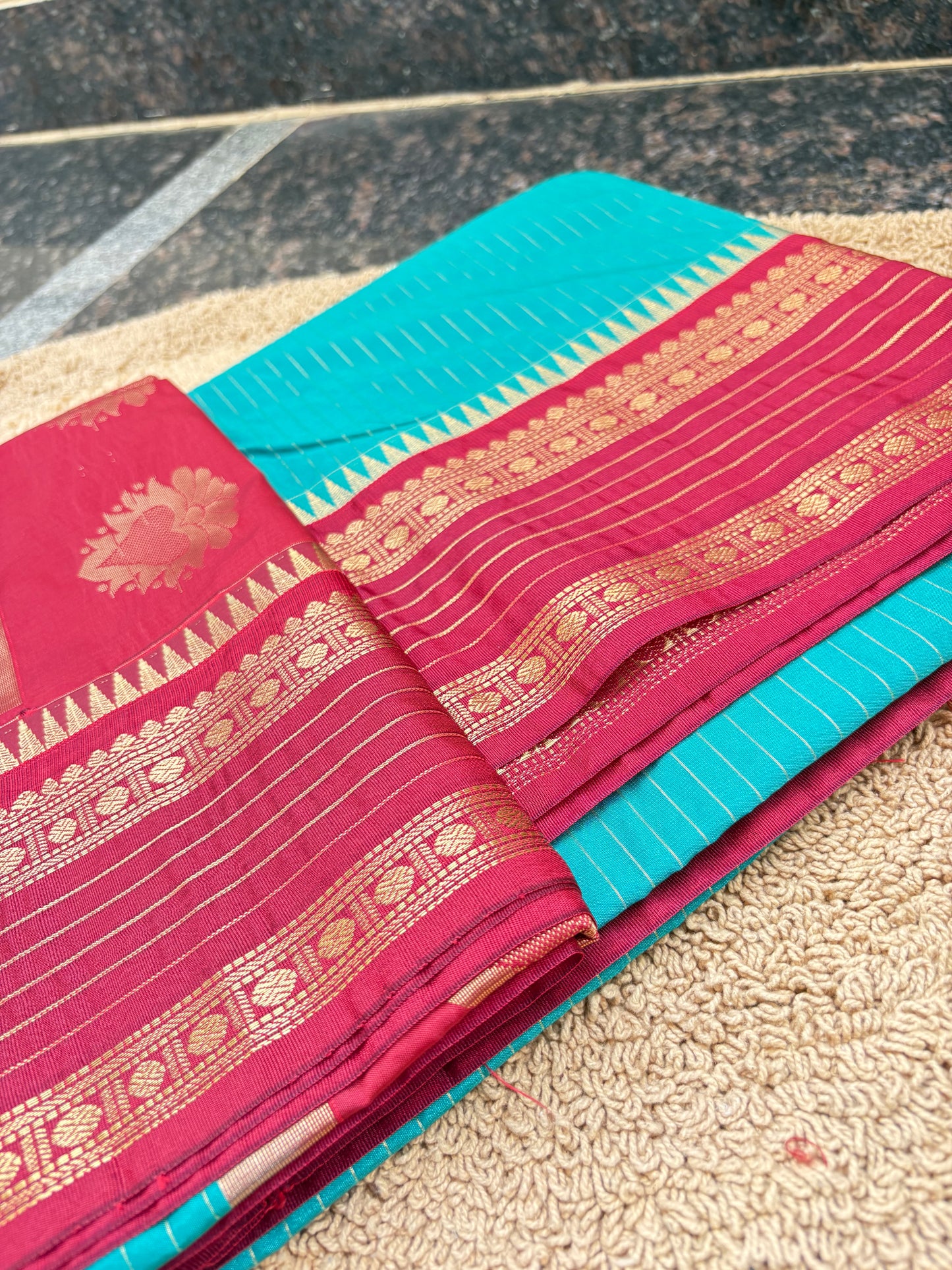 Gadwal semi silk saree