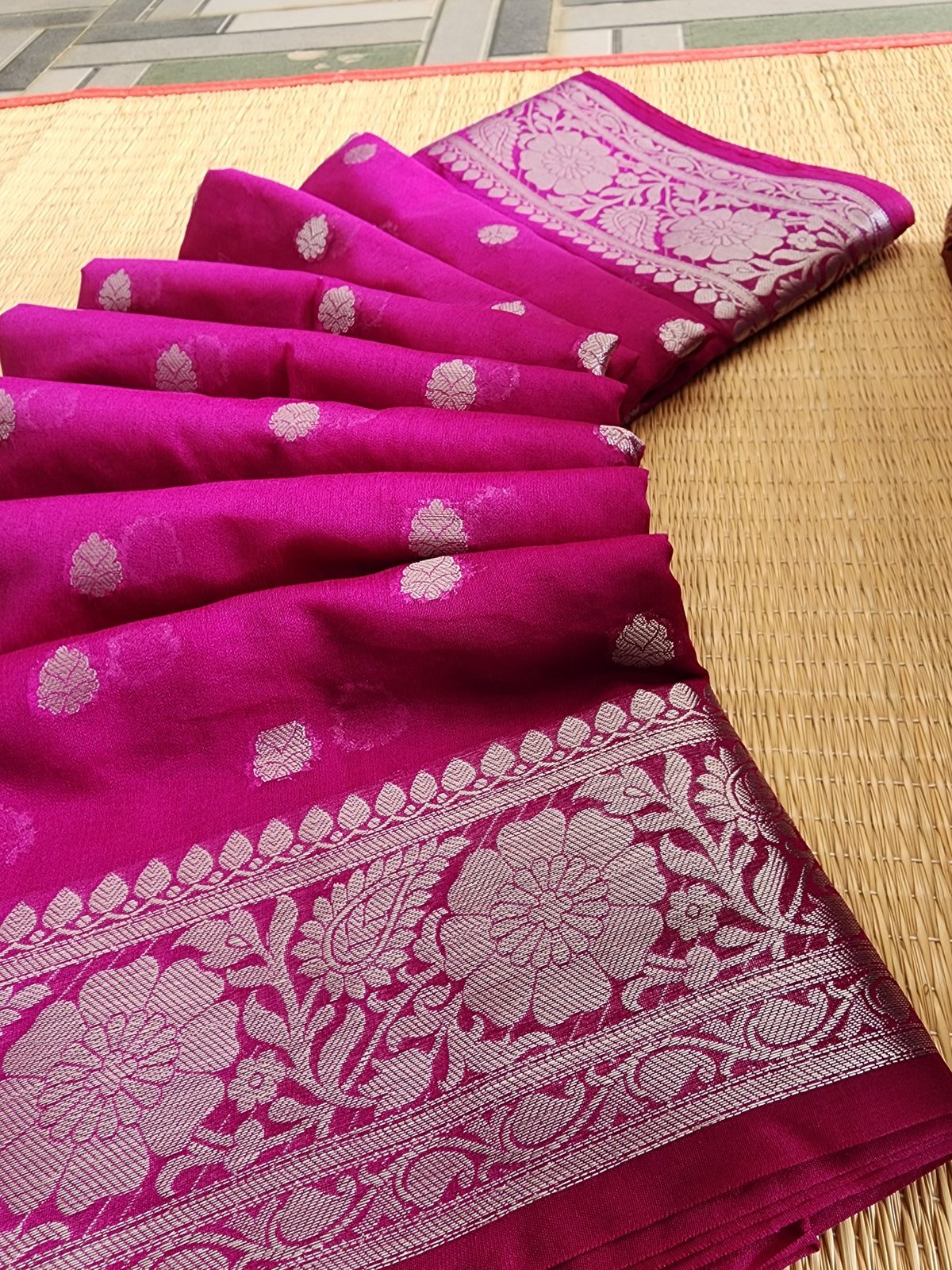 Banaras semi georgette