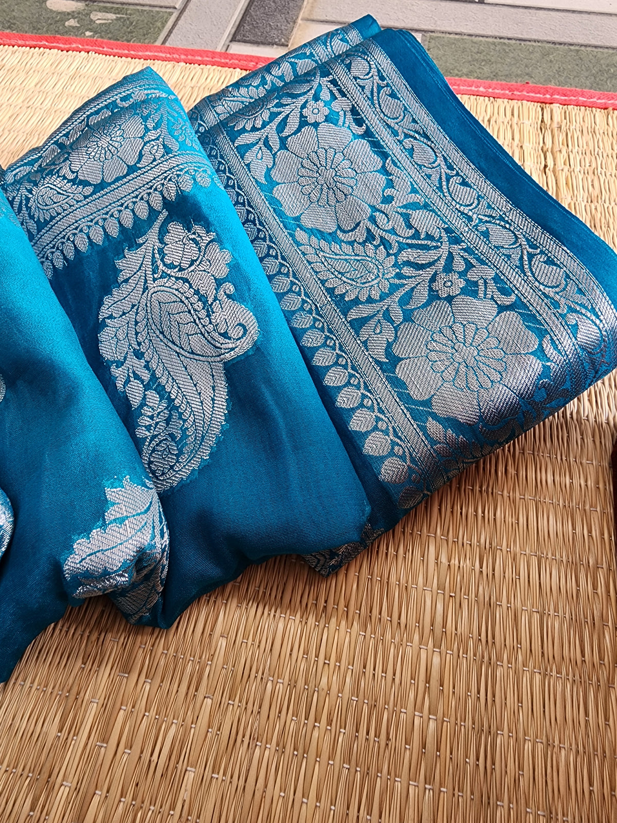 Banaras semi georgette
