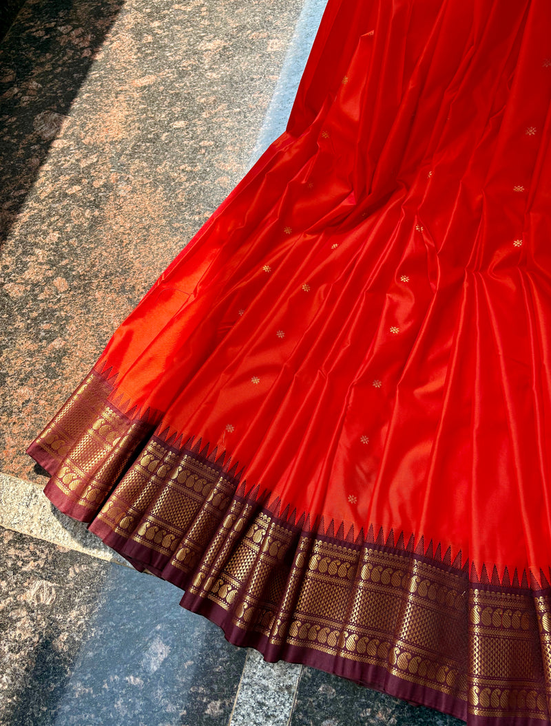 Gadwal semi silk saree