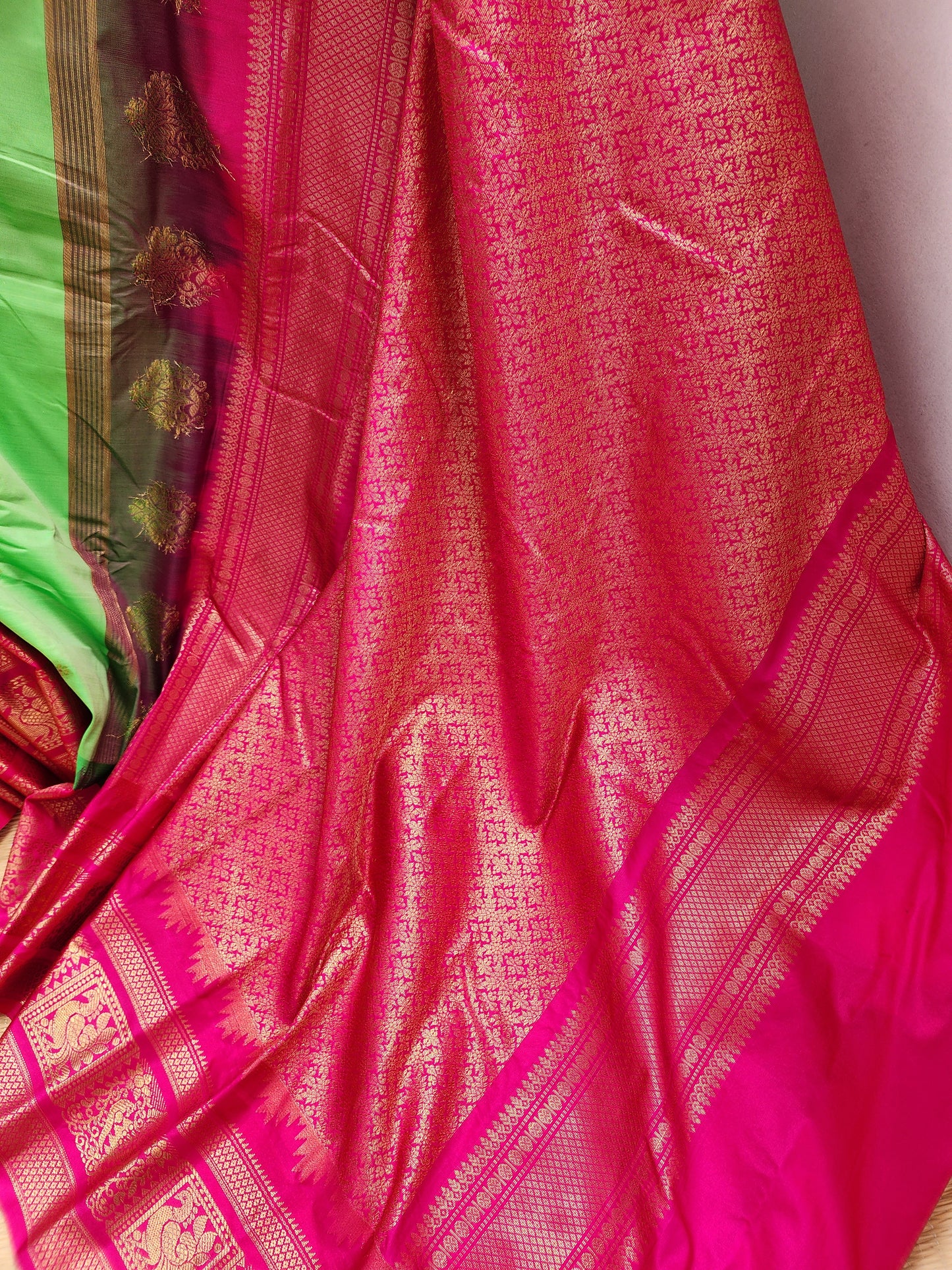 Gadwal premium semi silk