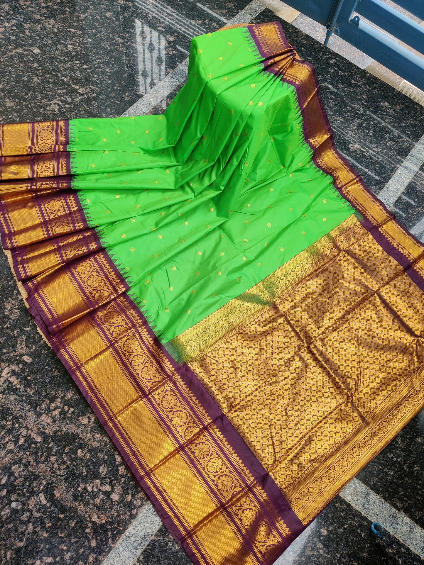 Gadwal semi silk