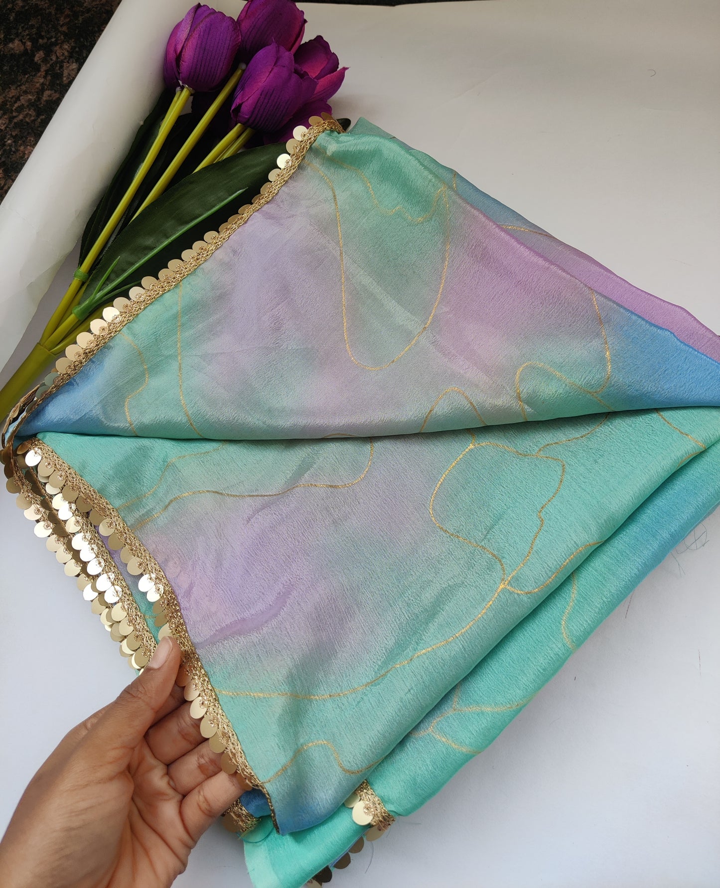 Chinon saree